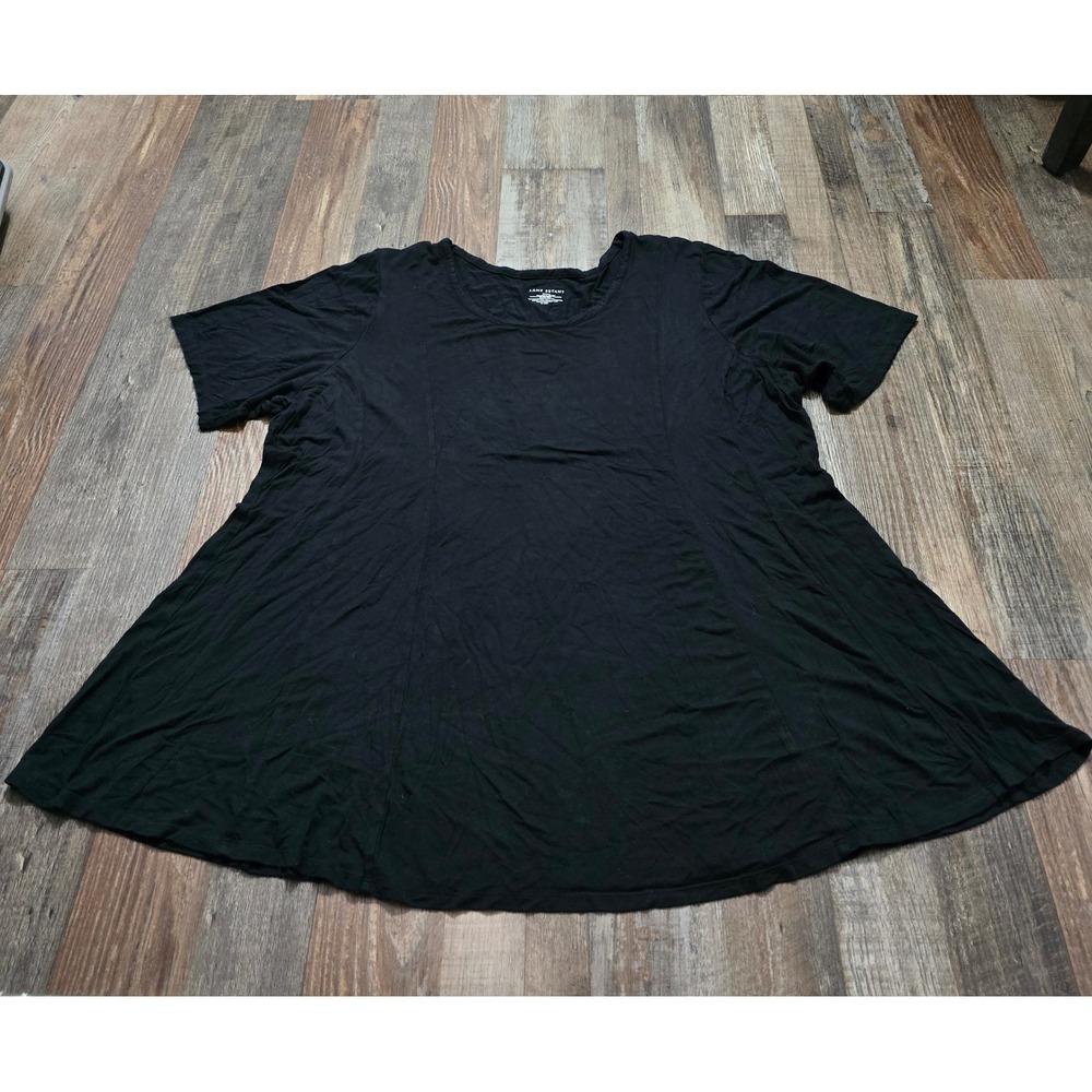 Lane Bryant Tunic Top Womens 22/24L Black Short Sleeve A-Line Seam Detail